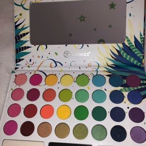 BUNDLE 2x BH cosmetics colorful eyeshadow palettes